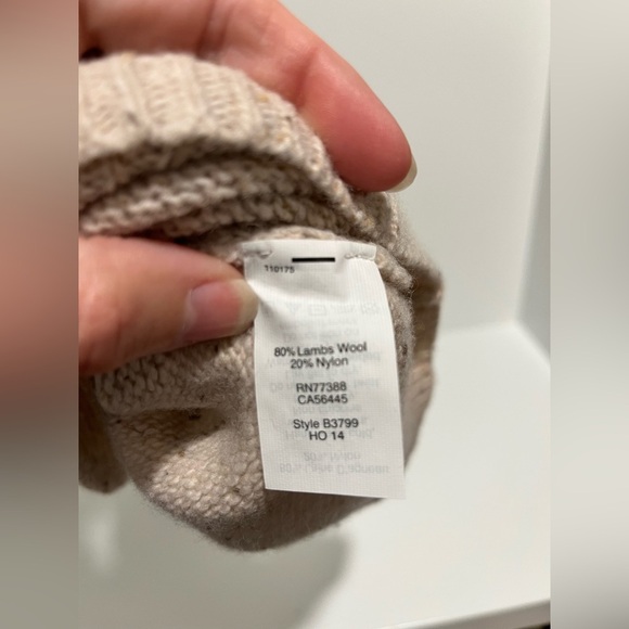 Vintage Jewel Embellished J. Crew Oatmeal Wool Blend V-neck sweater size Small - Picture 7 of 8